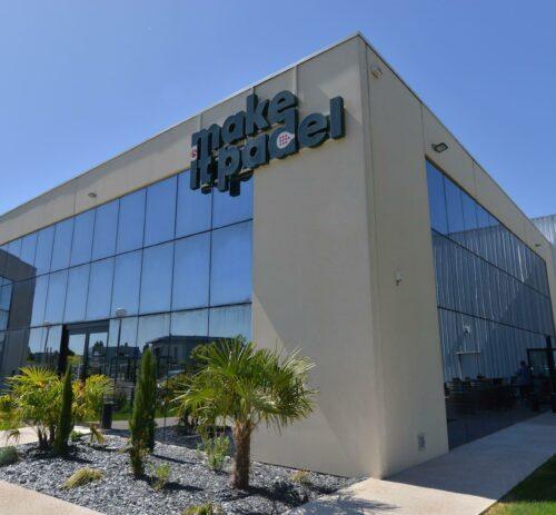 Extérieur du bâtiment Make it Padel