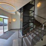 Photo intérieur des escaliers menant à NKL OPHTA