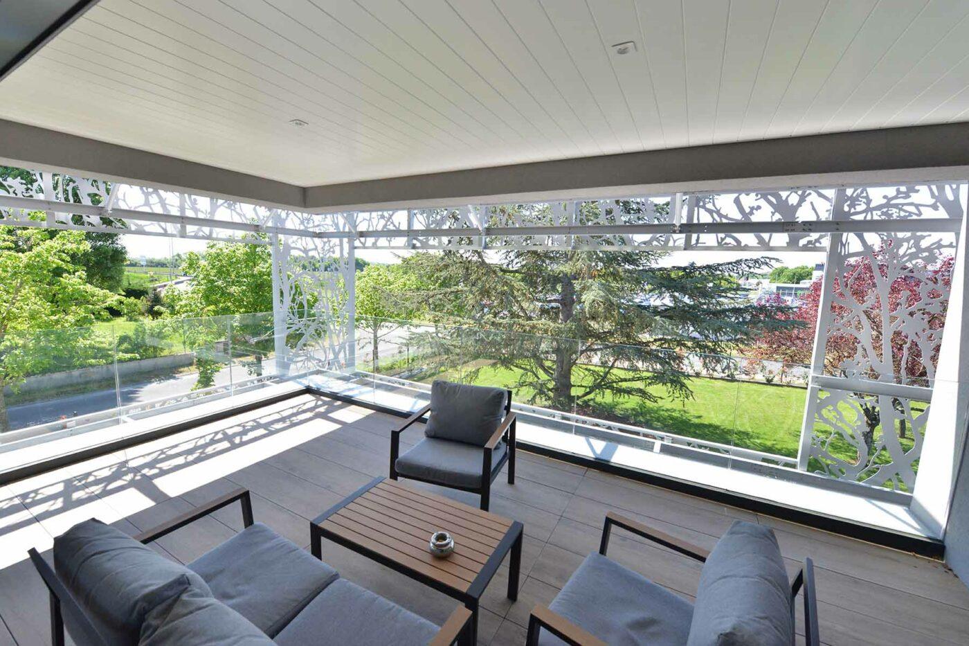 Terrasse du bâtiment OSE CONSEIL