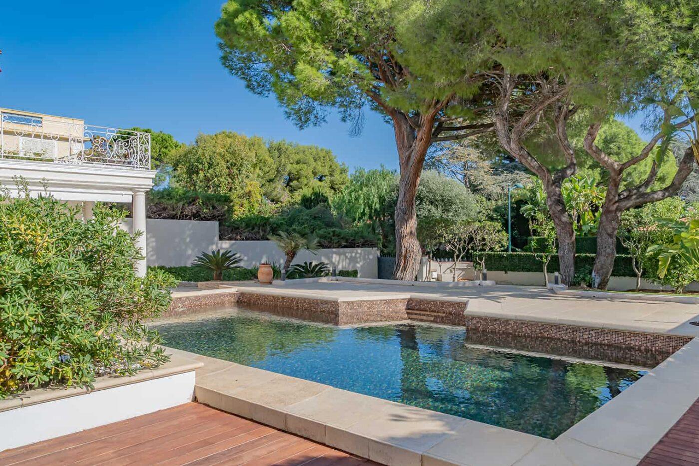 Photographie de la piscine de la villa ALOHA