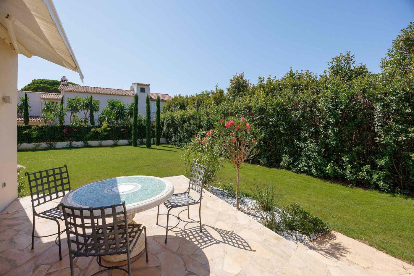 Jardin de la villa ROSE DES VENTS